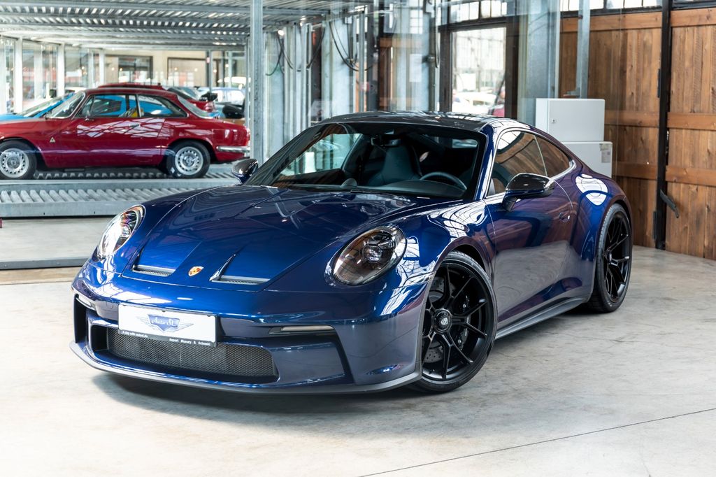Porsche 992 2023