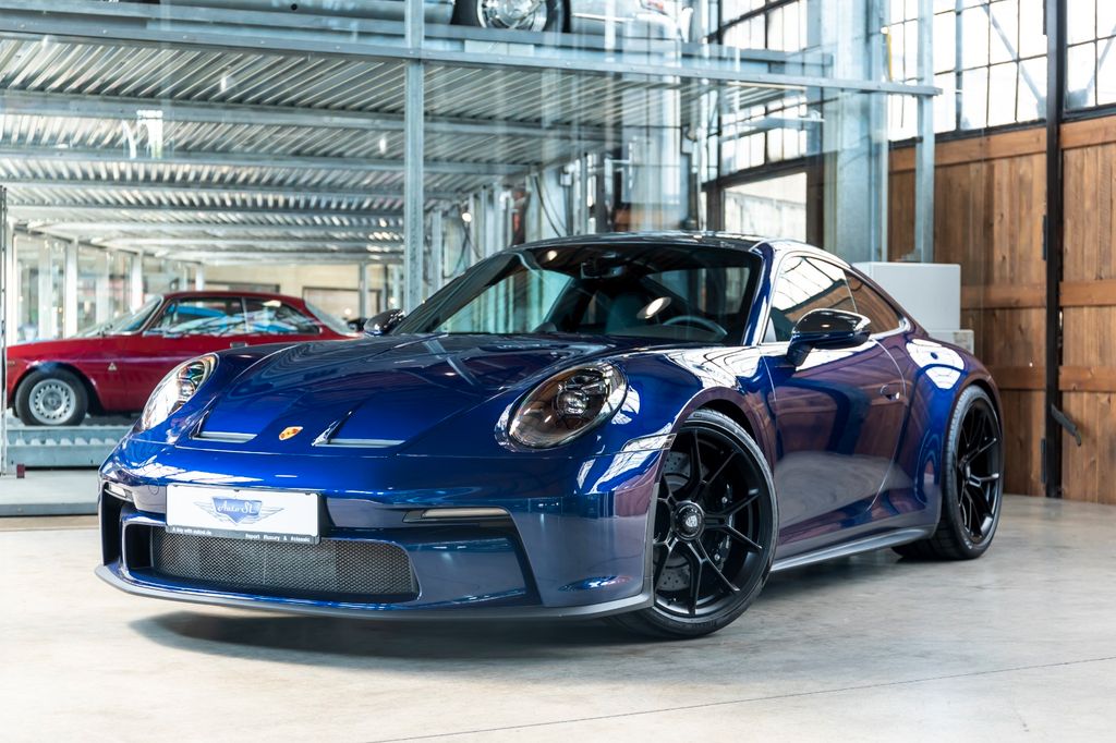 Porsche 992 2023