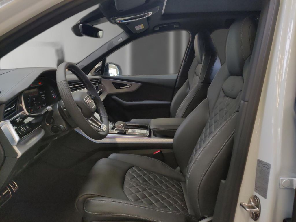 Audi SQ7 2025