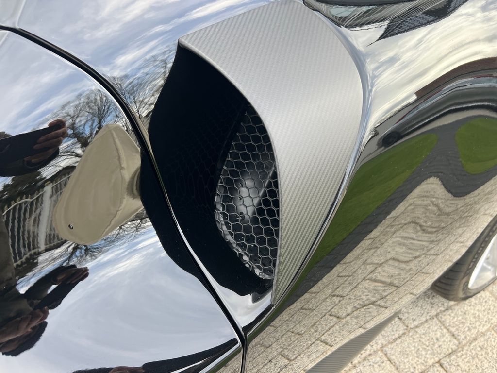 Ferrari 296 GTB 2023