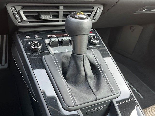 Porsche 992 2023