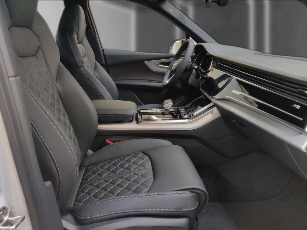 Audi SQ7 2025