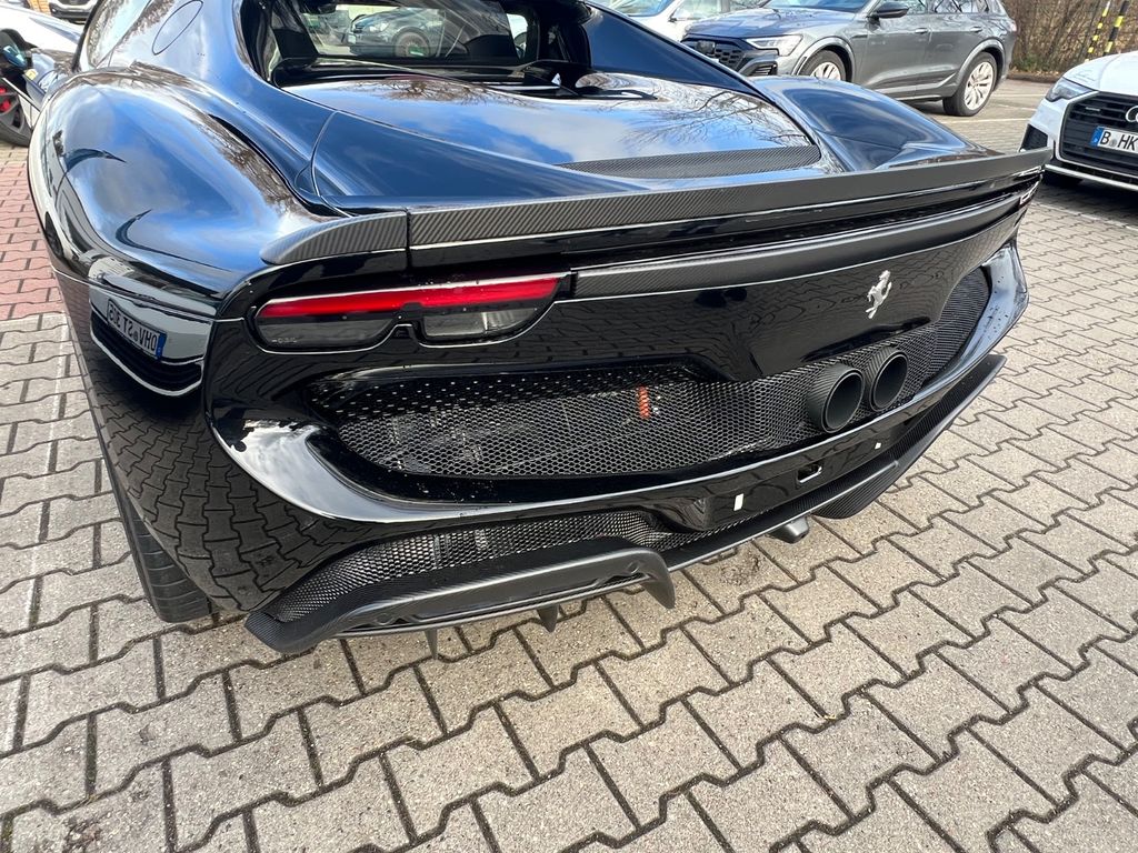 Ferrari 296 GTB 2023