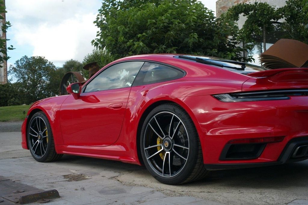 Porsche 911 2023