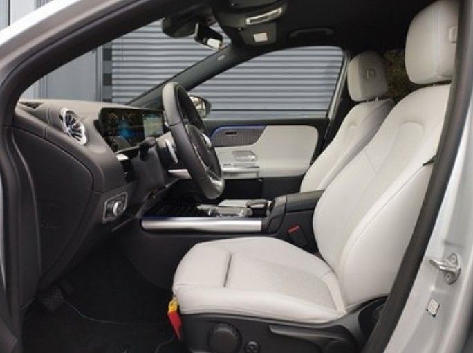 Mercedes-Benz EQA 2021