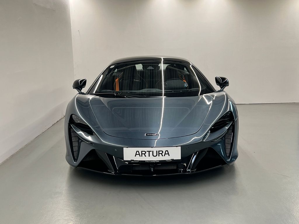 McLaren Artura 2023