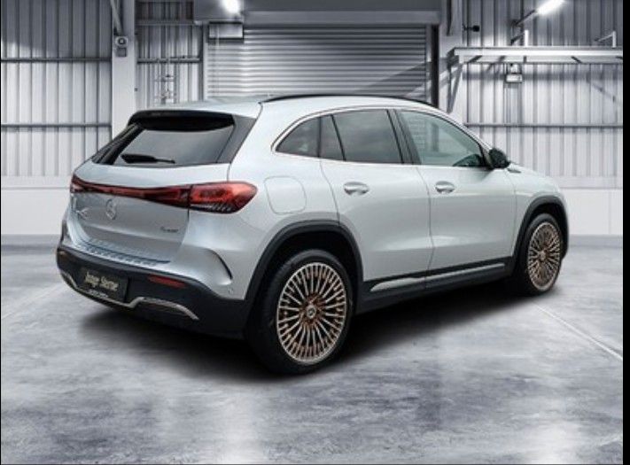 Mercedes-Benz EQA 2021