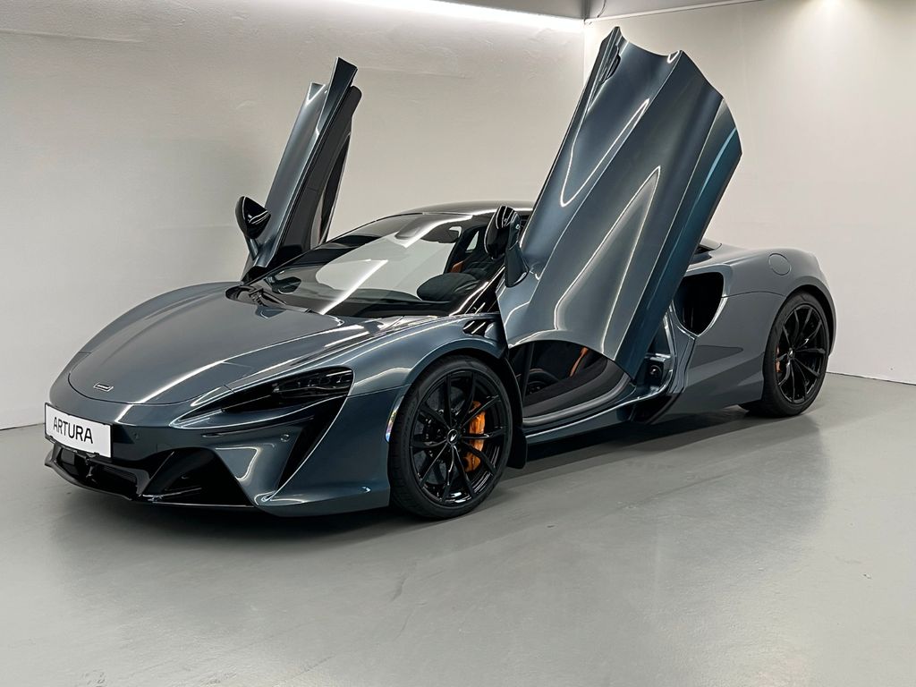 McLaren Artura 2023