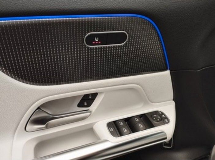 Mercedes-Benz EQA 2021