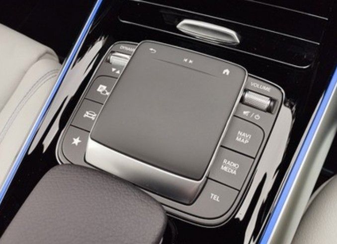 Mercedes-Benz EQA 2021