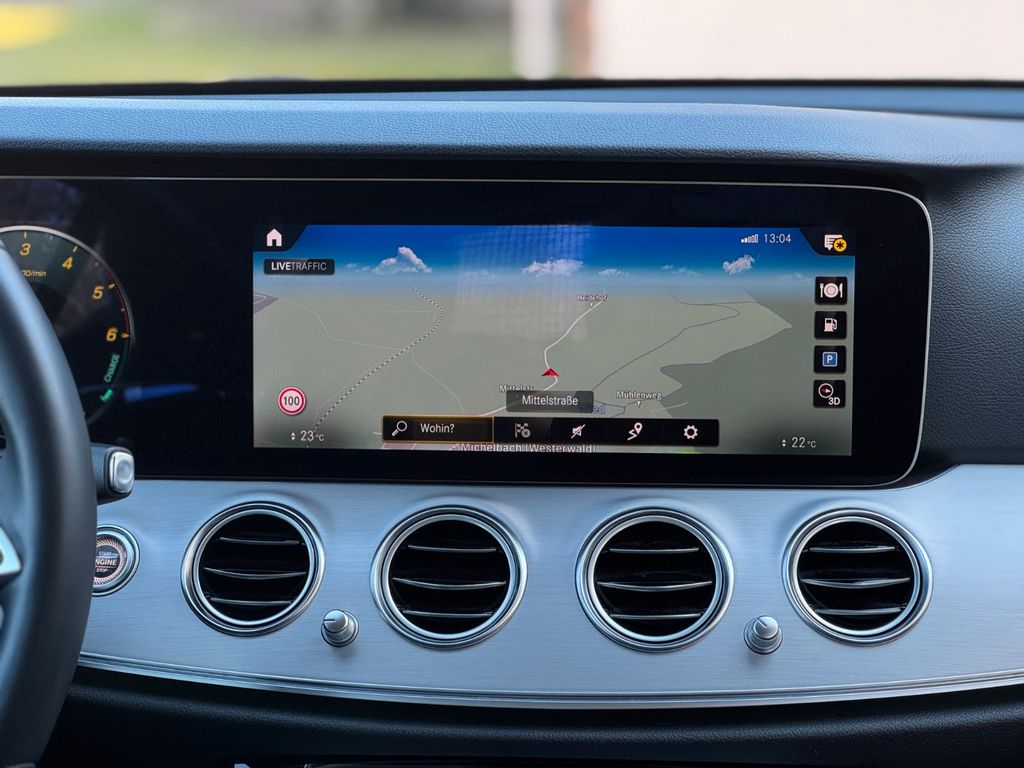 Mercedes-Benz E 300 2022