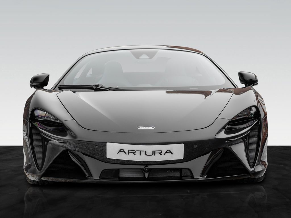 McLaren Artura 2024