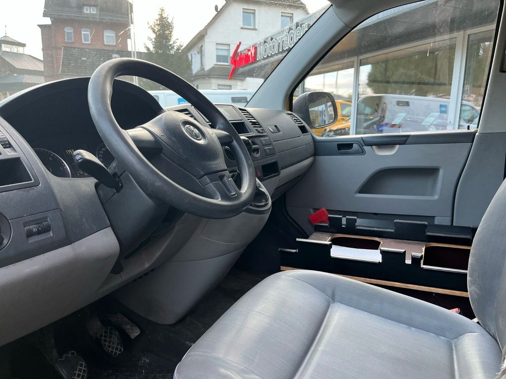 Volkswagen T5 Transporter 2011