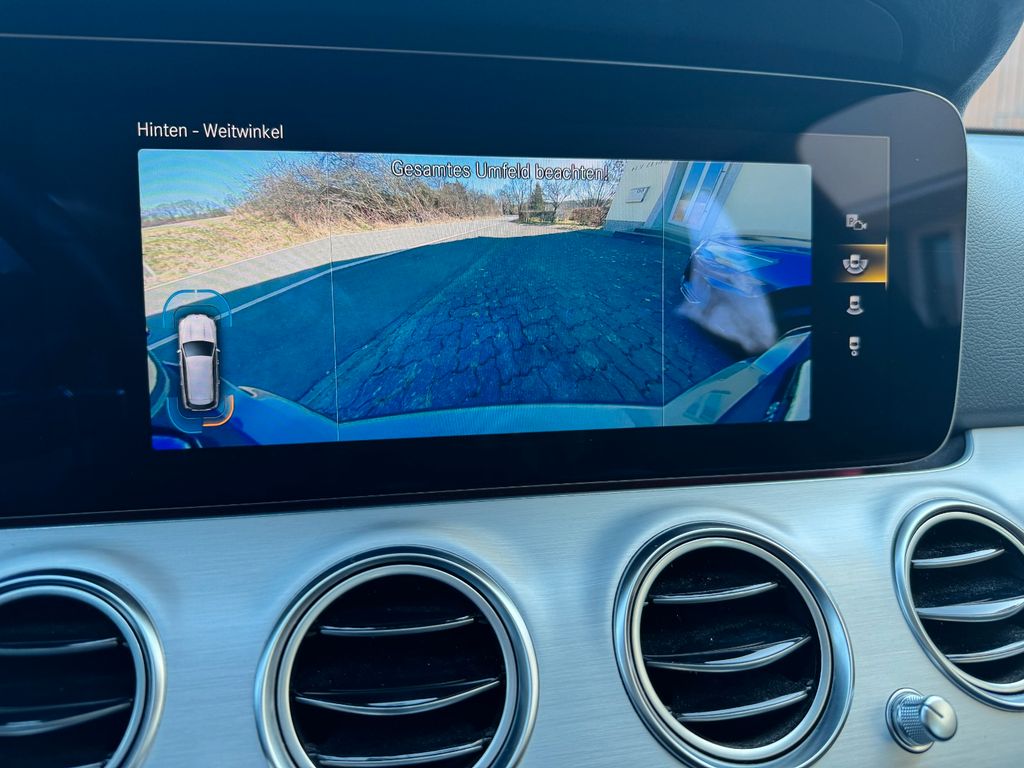 Mercedes-Benz E 300 2022