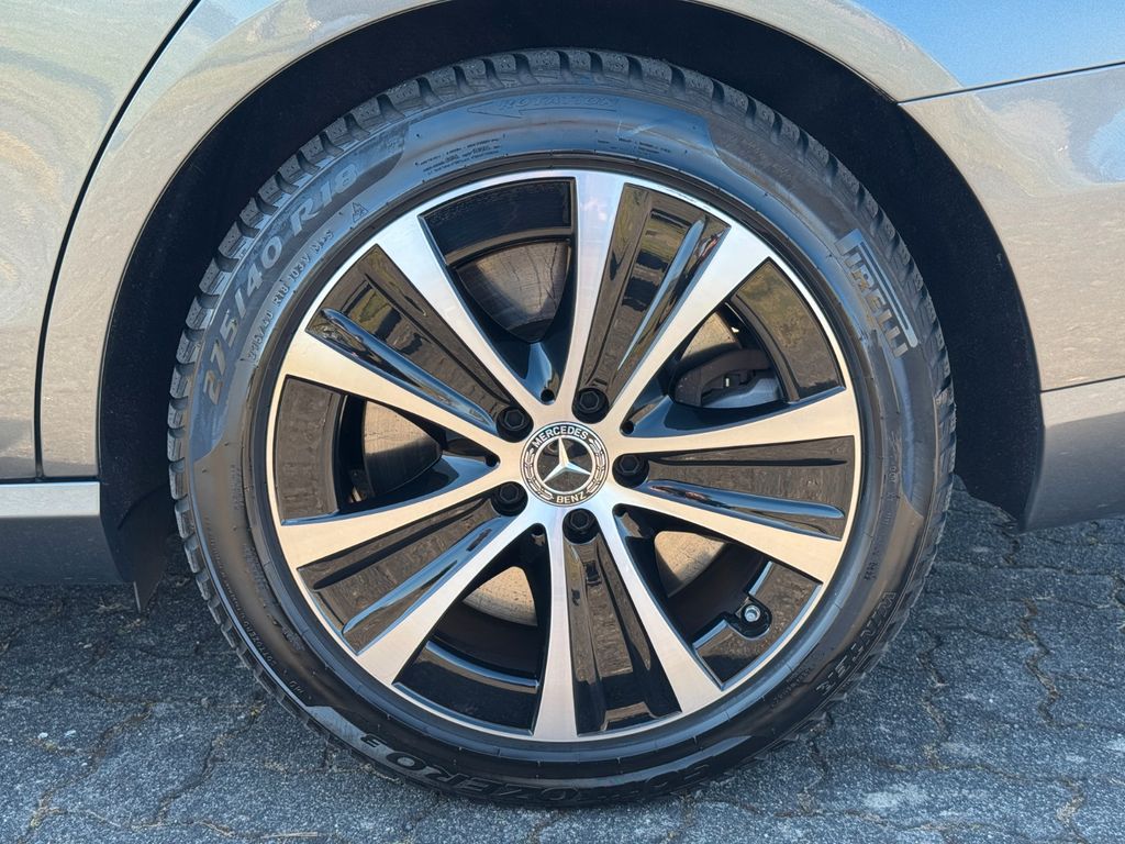 Mercedes-Benz E 300 2022