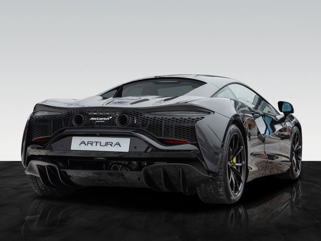 McLaren Artura 2024