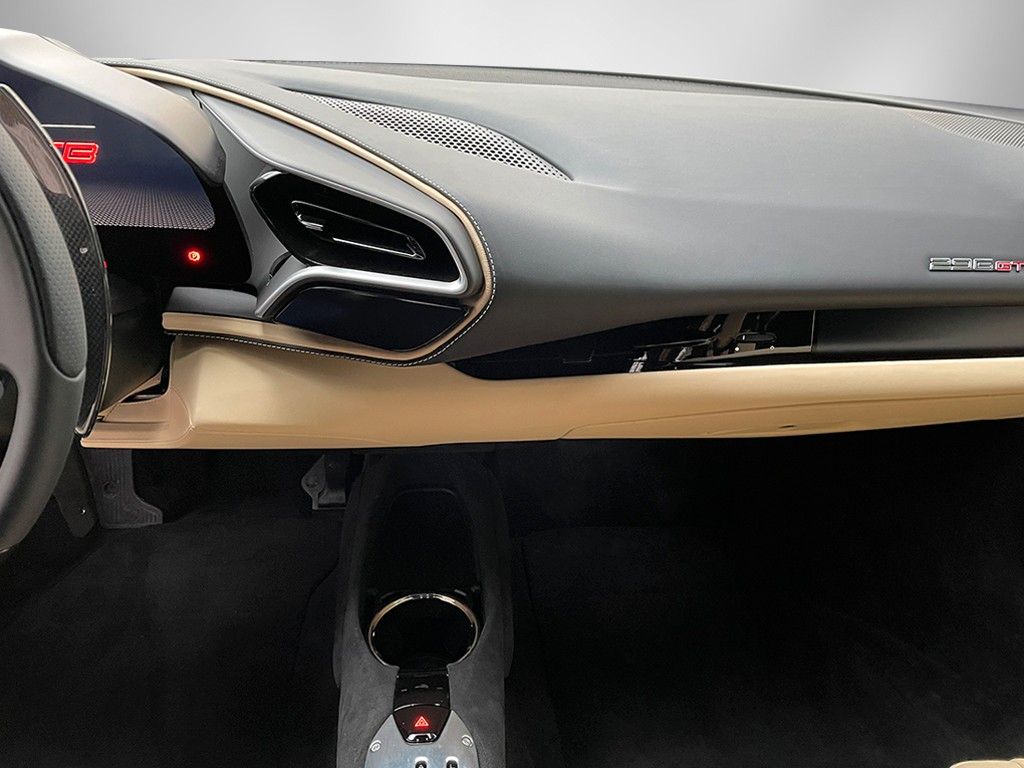 Ferrari 296 GTB 2023