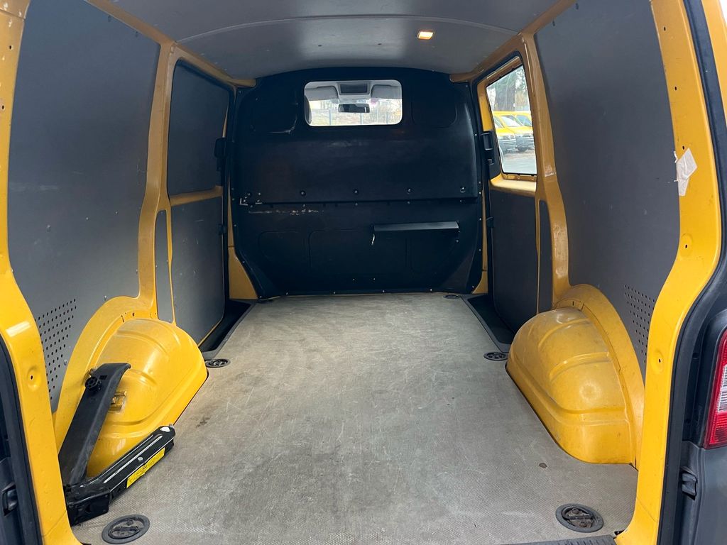 Volkswagen T5 Transporter 2011