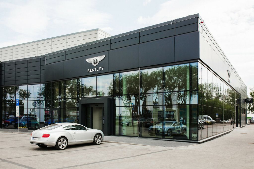Bentley Continental GTC 2025