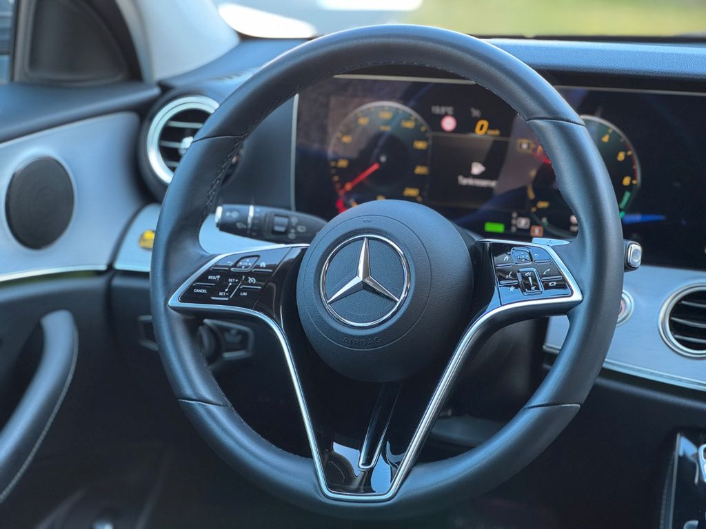 Mercedes-Benz E 300 2022