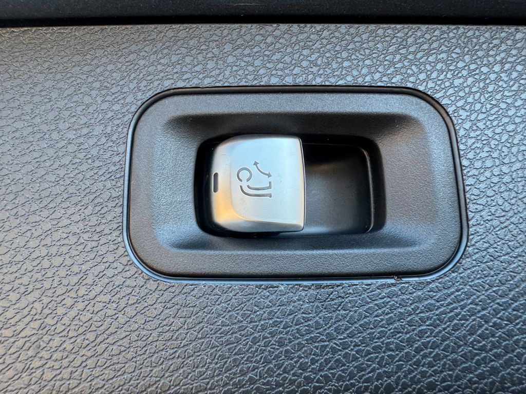 Mercedes-Benz E 300 2022