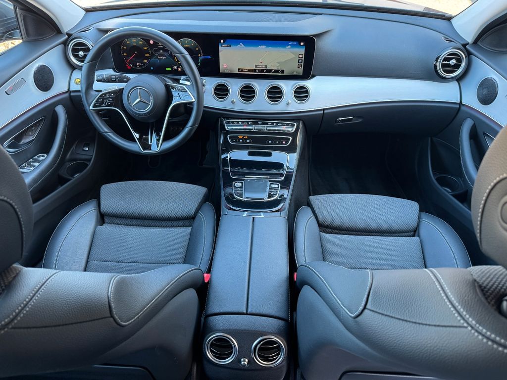 Mercedes-Benz E 300 2022