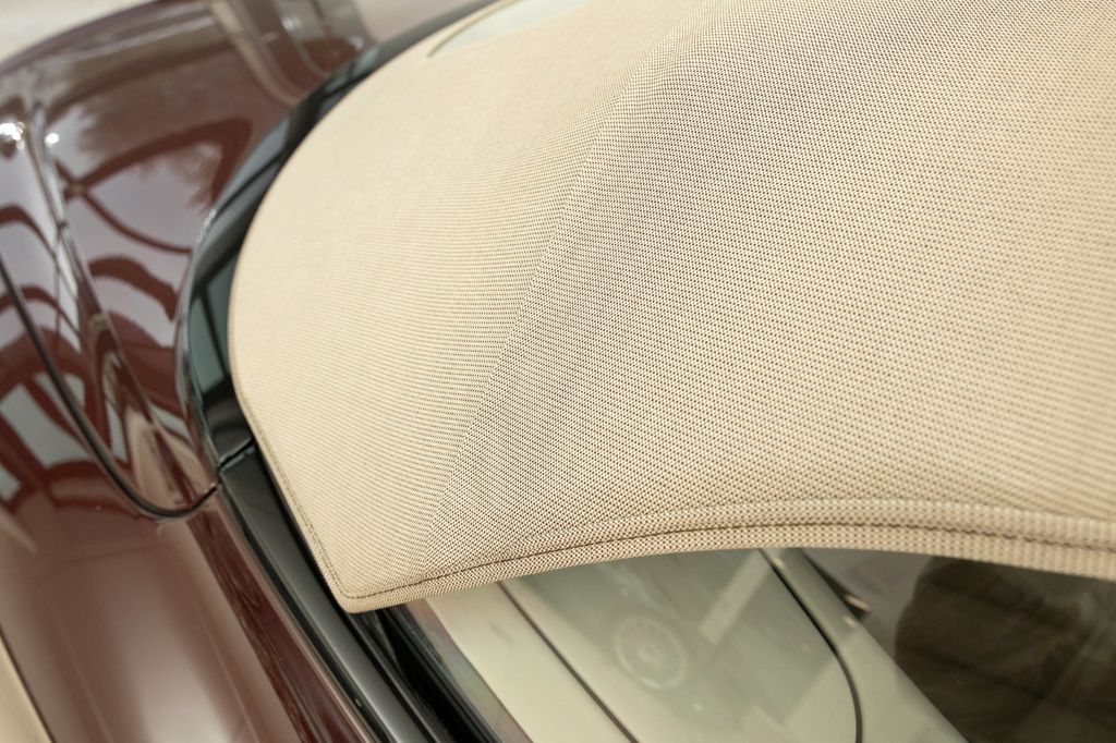 Bentley Continental GTC 2025