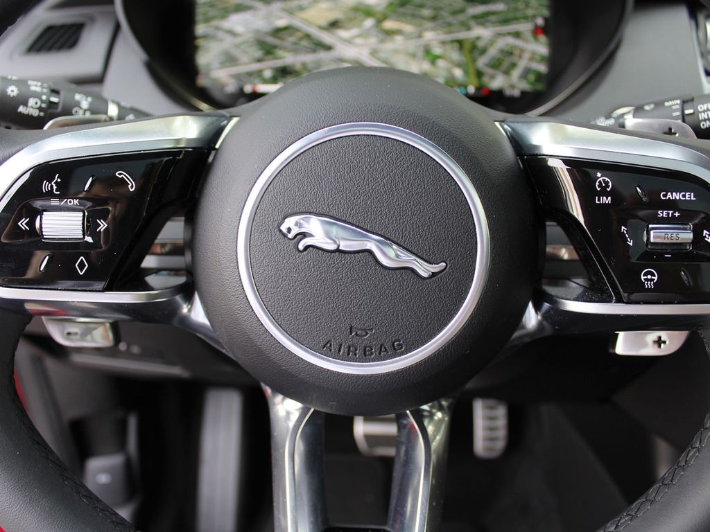 Jaguar E-Pace 2024