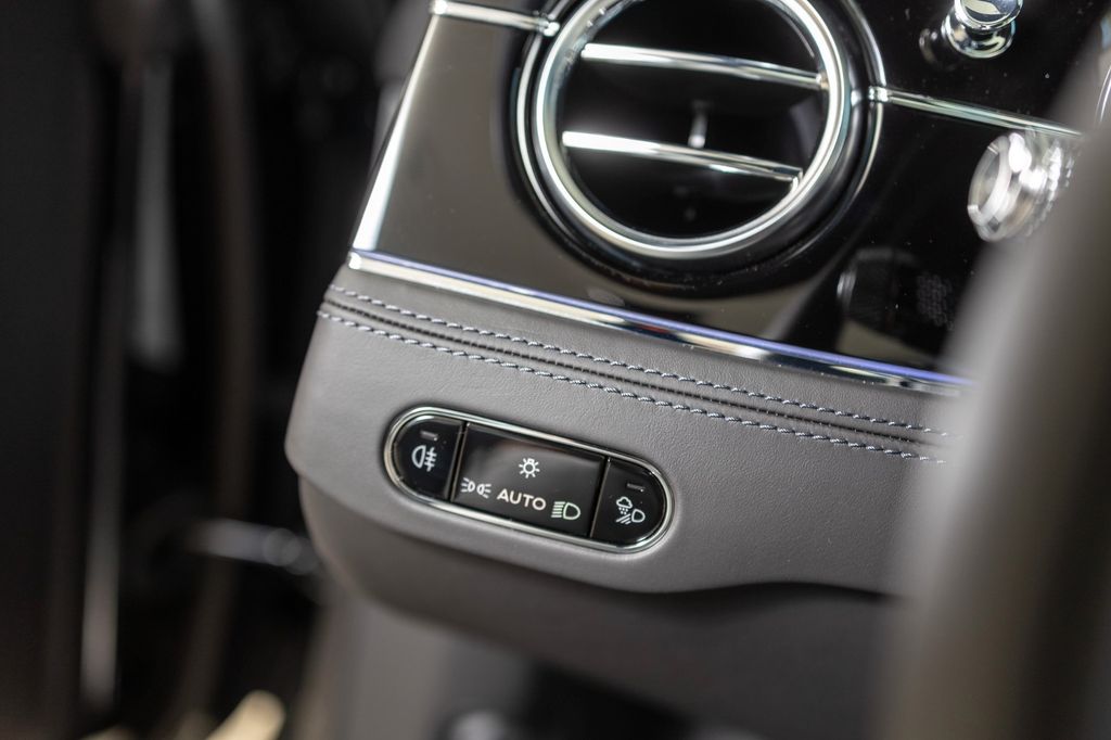 Bentley Continental GTC 2025