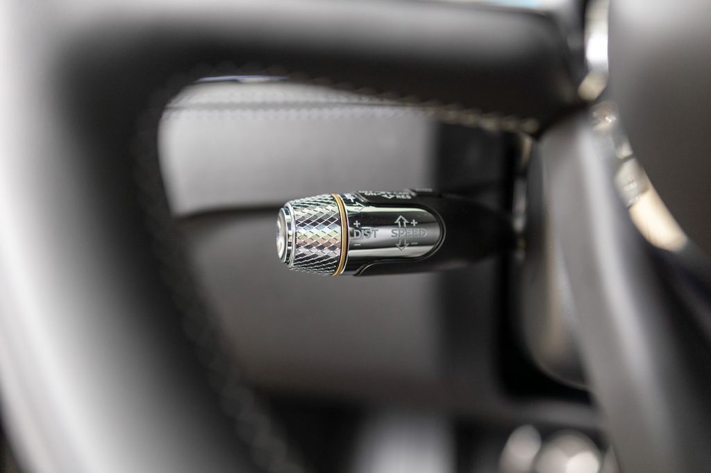 Bentley Continental GTC 2025