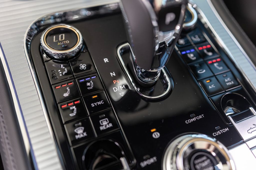 Bentley Continental GTC 2025