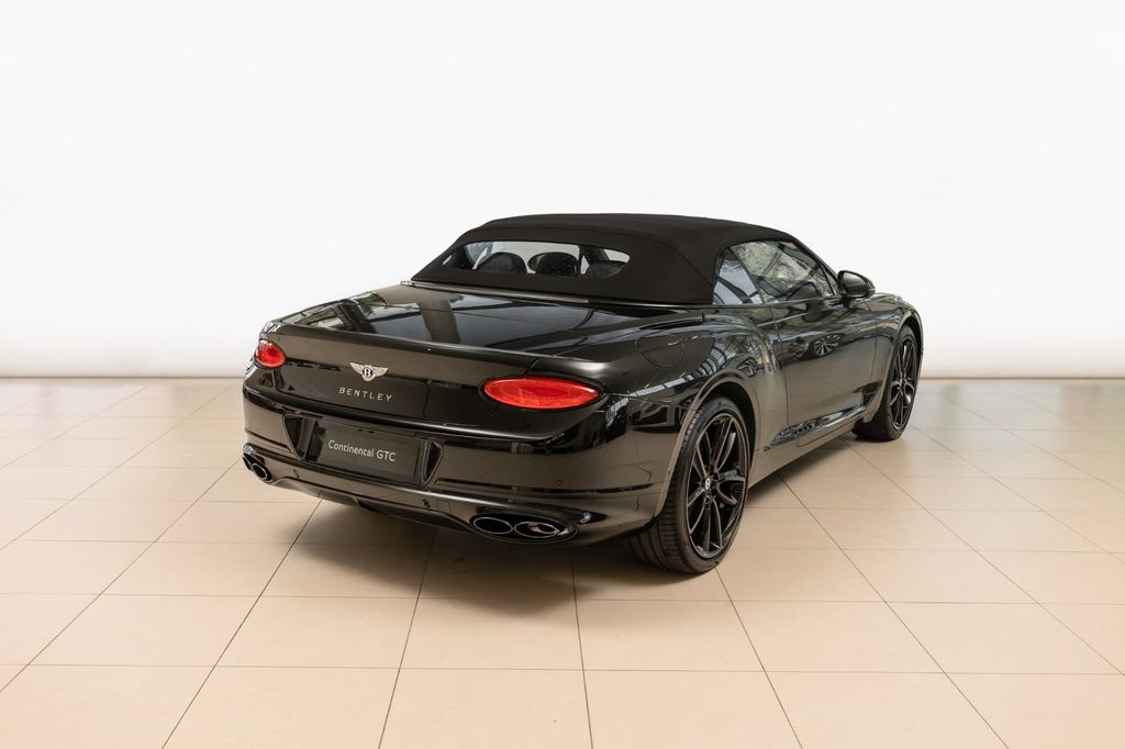 Bentley Continental GTC 2025