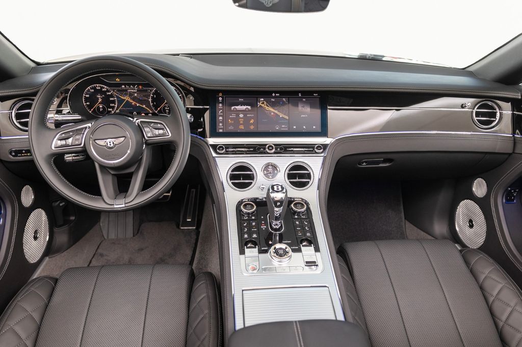 Bentley Continental GTC 2025