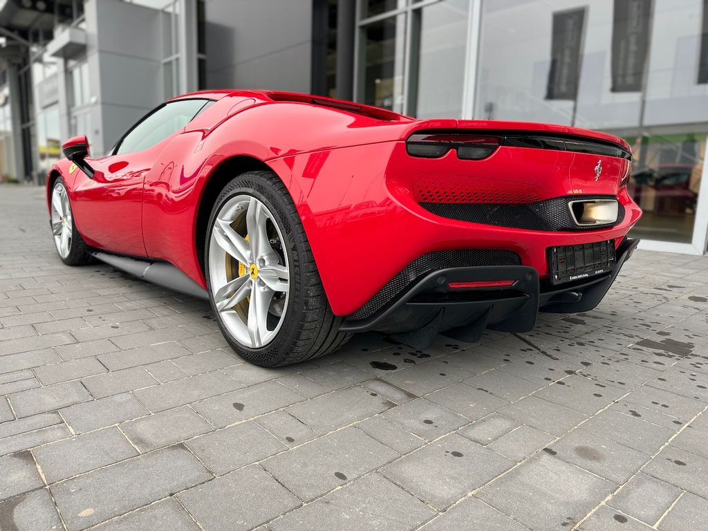 Ferrari 296 GTB 2023