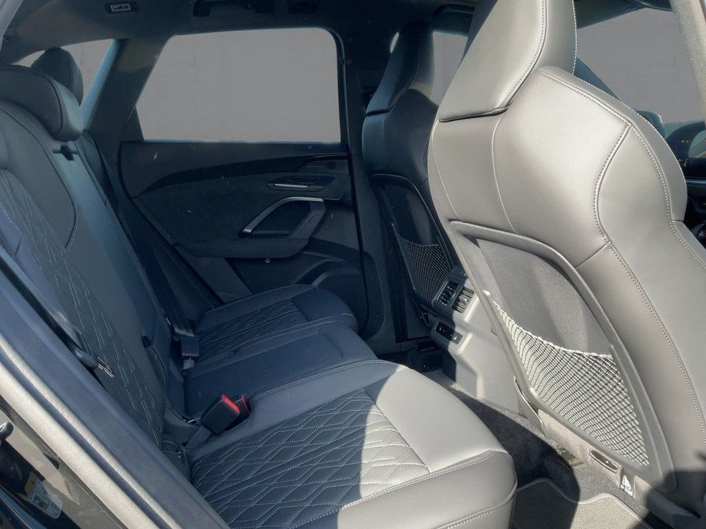 Audi SQ5 2025