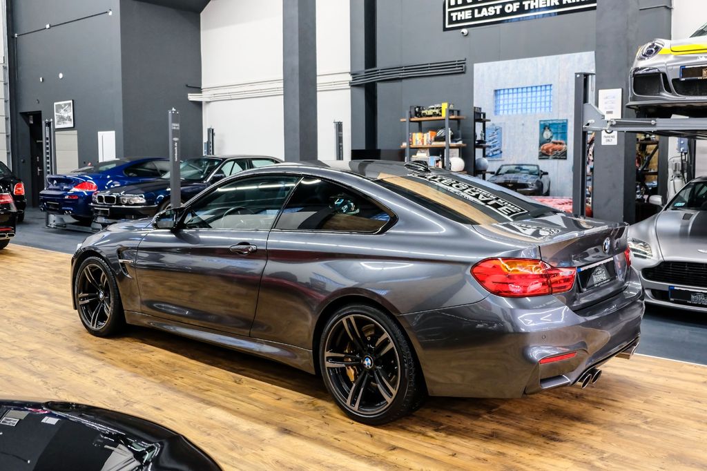 BMW M4 2014