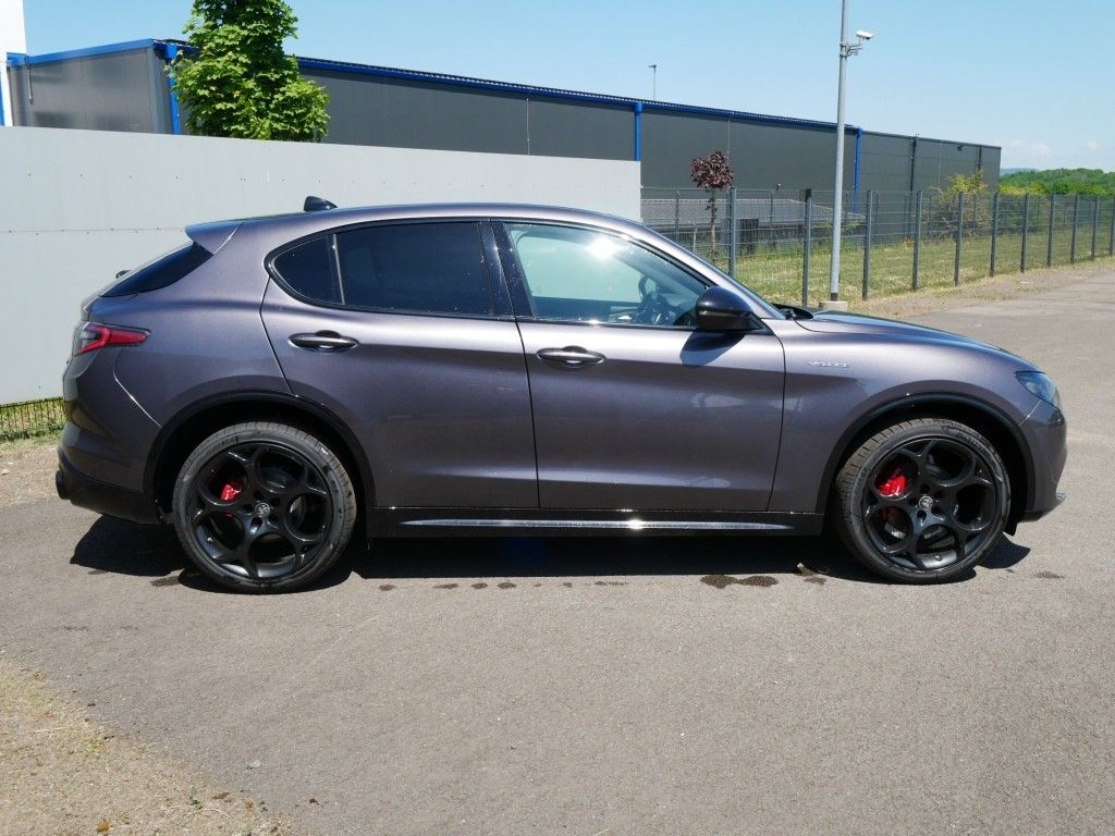 Alfa Romeo Stelvio 2025