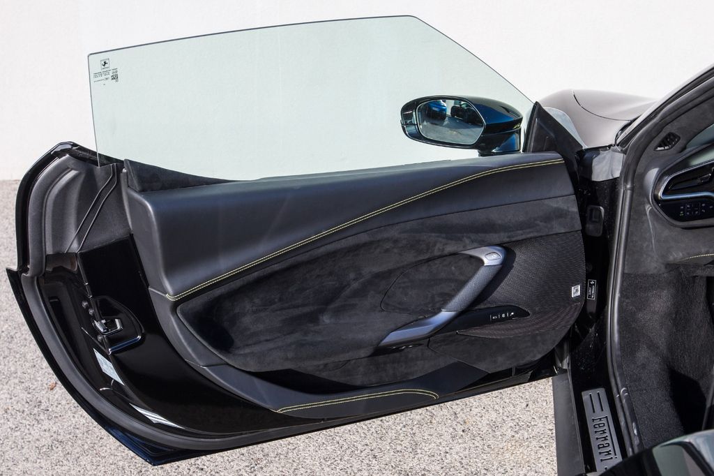 Ferrari 296 GTB 2023