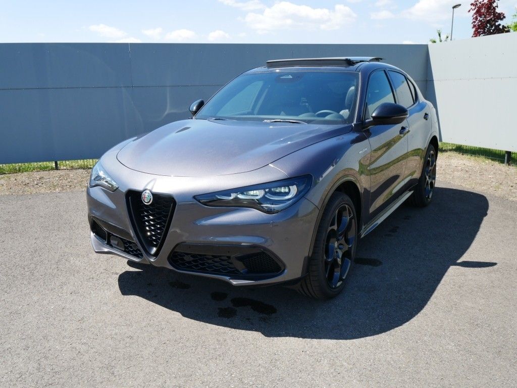 Alfa Romeo Stelvio 2025