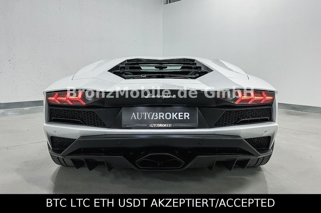Lamborghini Aventador 2018