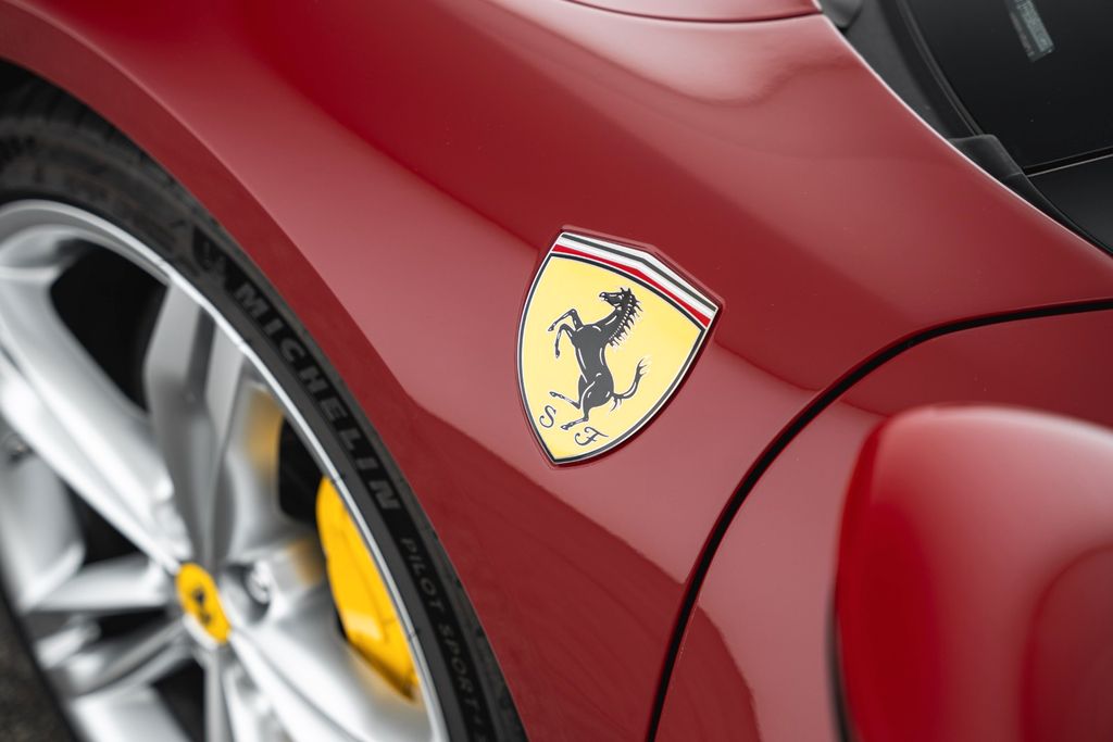 Ferrari 296 GTB 2024