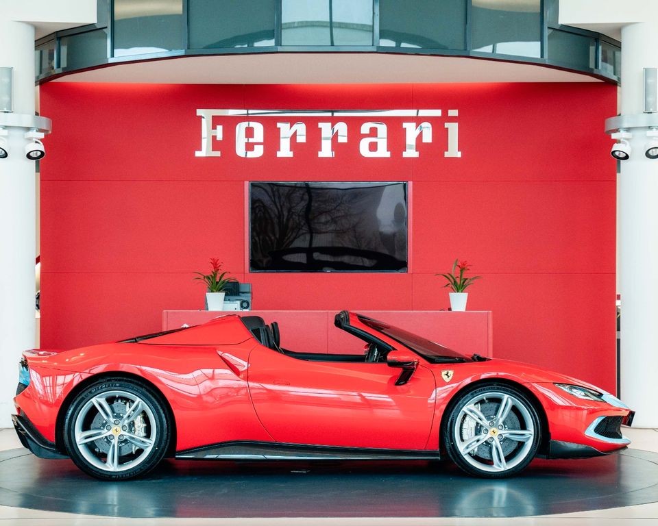 Ferrari 296 GTS 2022