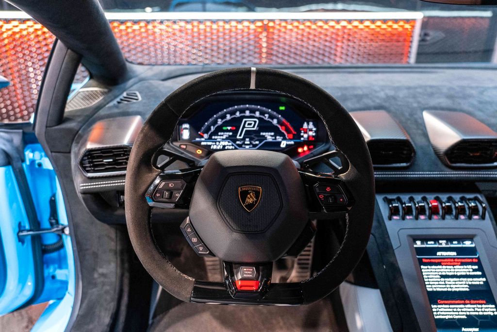 Lamborghini Huracán 2021