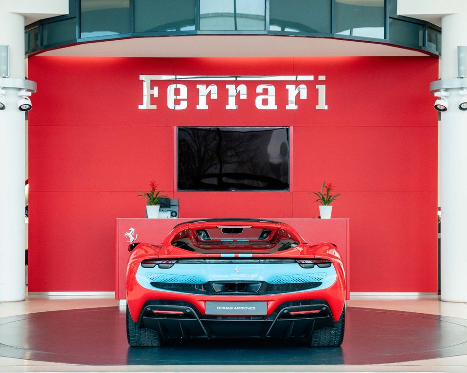 Ferrari 296 GTS 2022