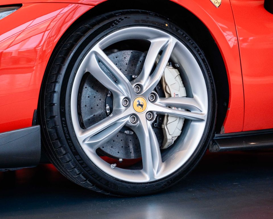 Ferrari 296 GTS 2022