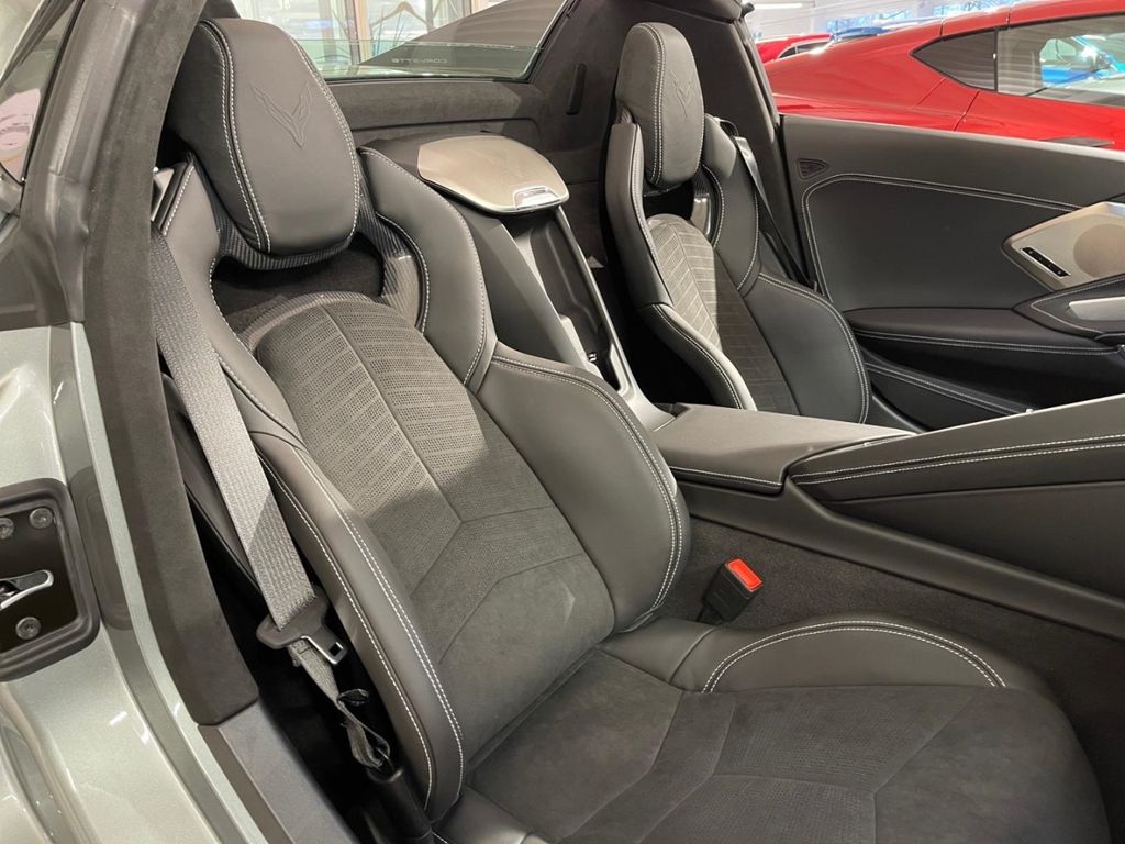 Corvette C8 2025