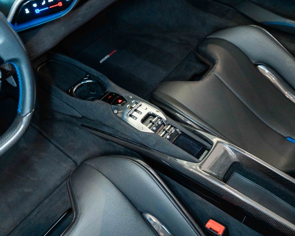 Ferrari 296 GTS 2022