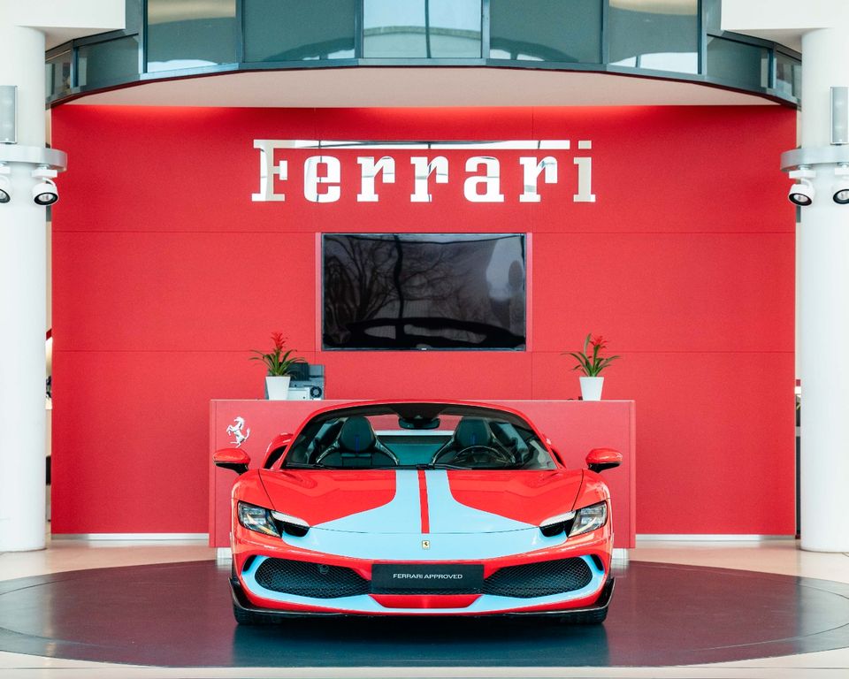 Ferrari 296 GTS 2022