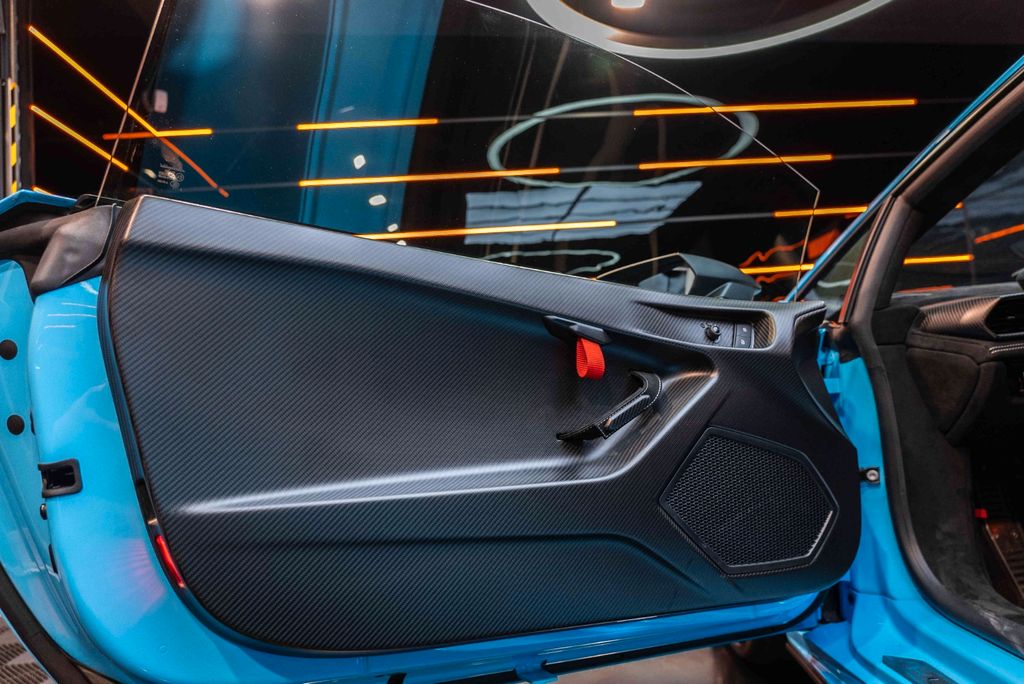 Lamborghini Huracán 2021