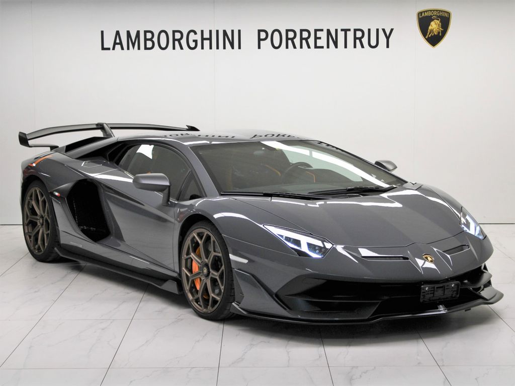 Lamborghini Aventador 2019